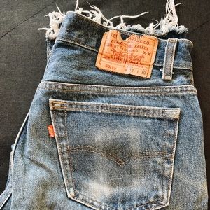 Vintage 501 Levis cropped button fly